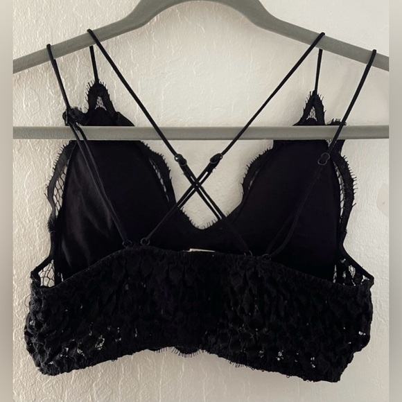 Andthewhy Black Lace Bralette - Picture 4 of 5